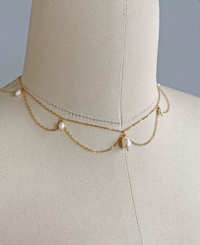 Daphne Necklace (Pearl)