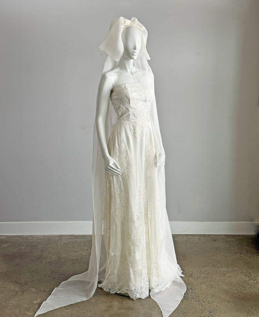 Emma eco-friendly, fair trade silk organza bridal bow/veil