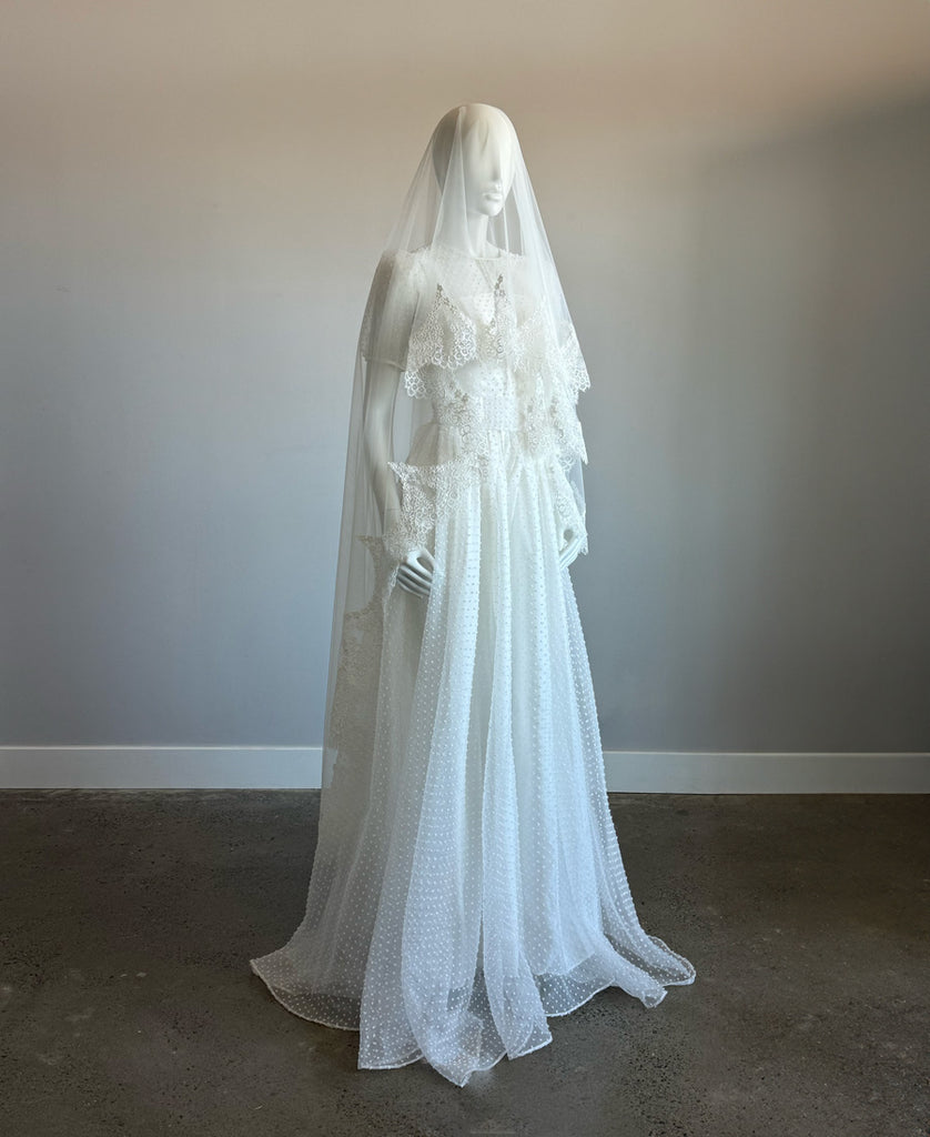 Sofia chantilly lace-edged mantilla bridal veil
