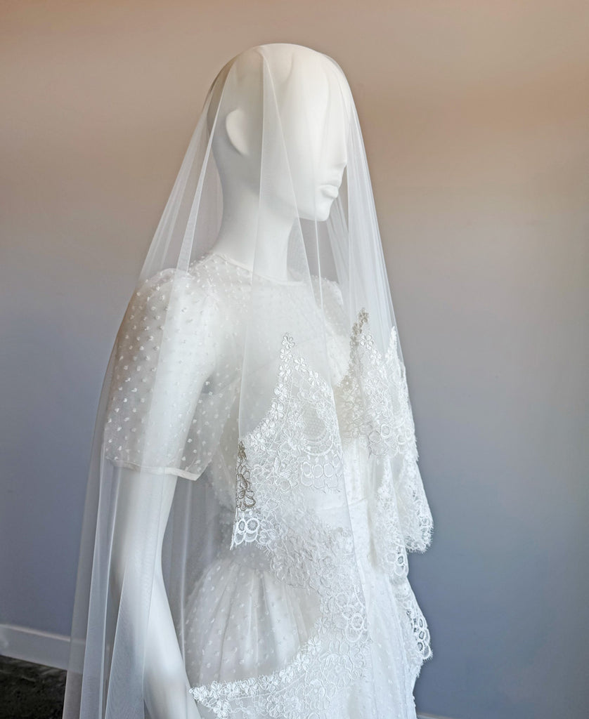 Sofia chantilly lace-edged mantilla bridal veil