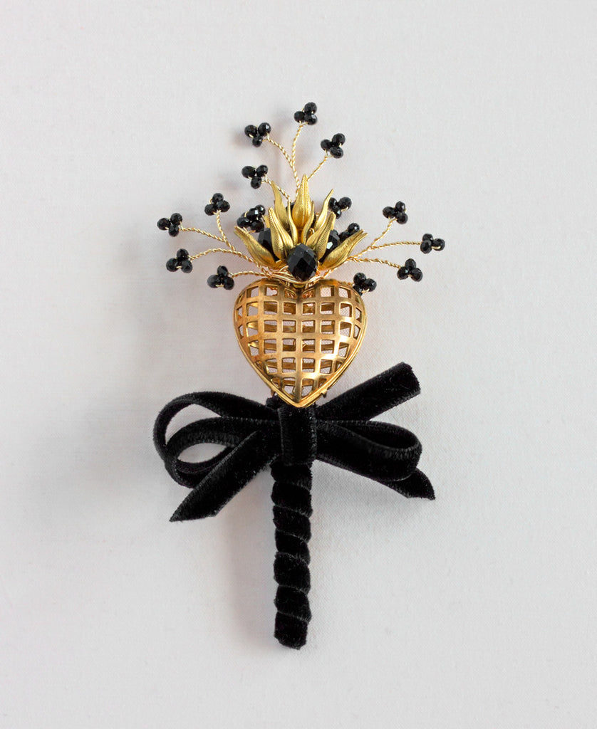 Coeur D'or Boutonnière