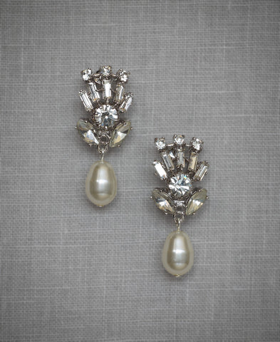 Viva Pearl Earrings