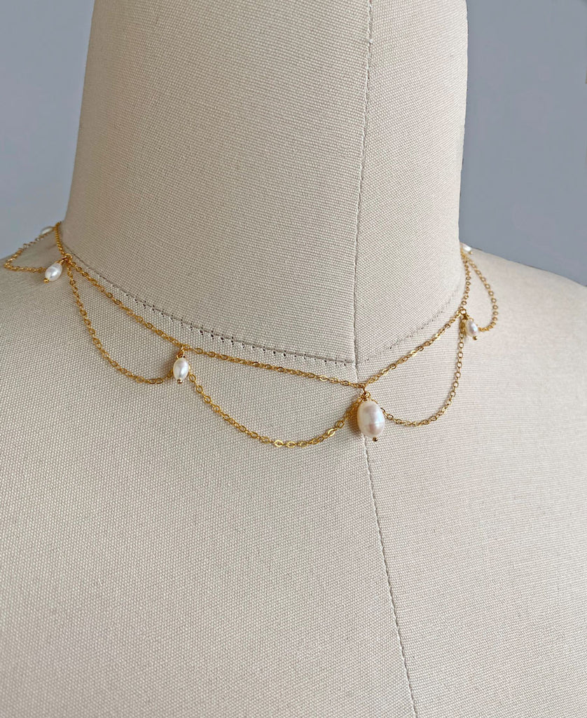 Daphne Necklace (Pearl)